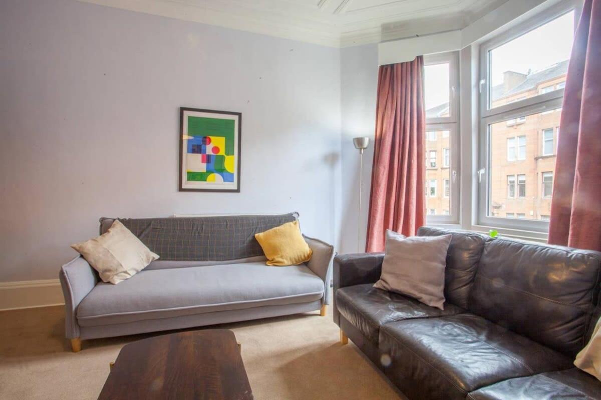 Modern, Light-Filled And Sleek West End Apartment กลาสโกว์ ภายนอก รูปภาพ